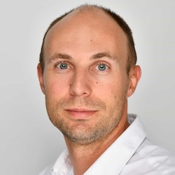 Lire la suite à propos de l’article Julien Manteau