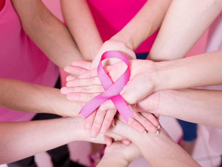 Lire la suite à propos de l’article Cancer du sein : un traitement au long cours, un défi psychologique persistant
